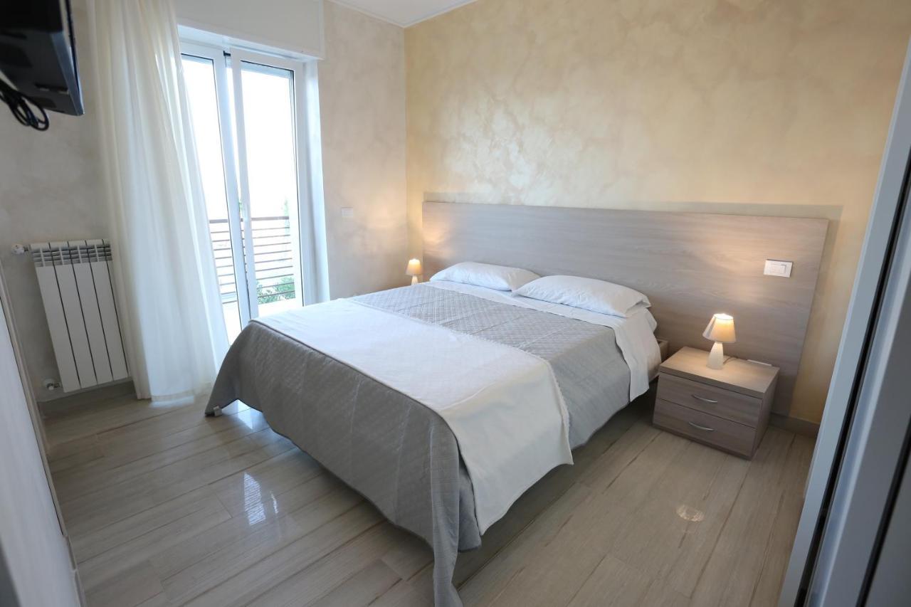 Vista beb mare Bed & Breakfast Manfredonia Bagian luar foto